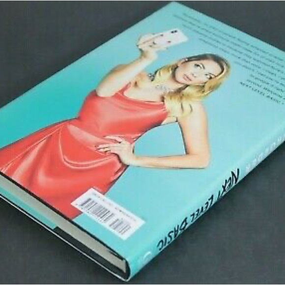 🆕📚 “Next Level Basic” by Stassi Schroeder - BRAND NEW Hardcover - never read - Picture 3 of 3